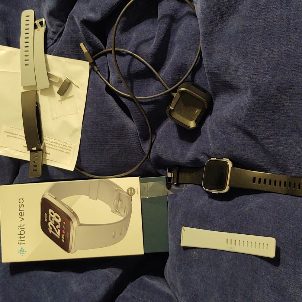 Fitbit Versa Charger and Accessories